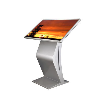 Signage interno de Digitas que anuncia a exposição do quadro de avisos do LCD para o shopping